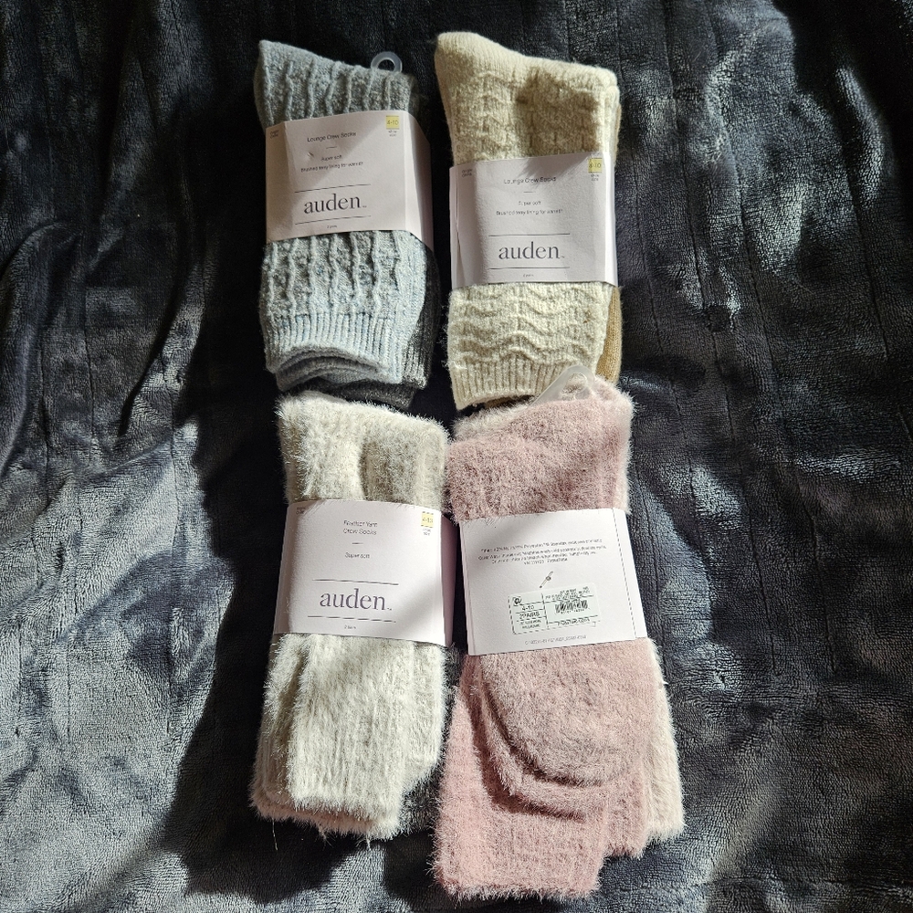 Auden Women's 2pk Feather Cozy Crew Socks